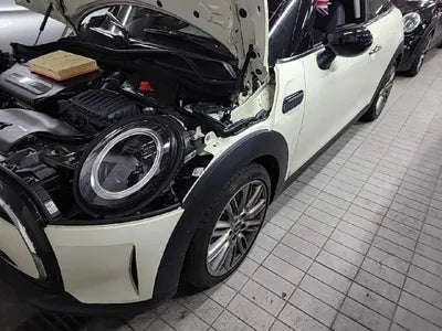2022 MINI Cooper VIN: