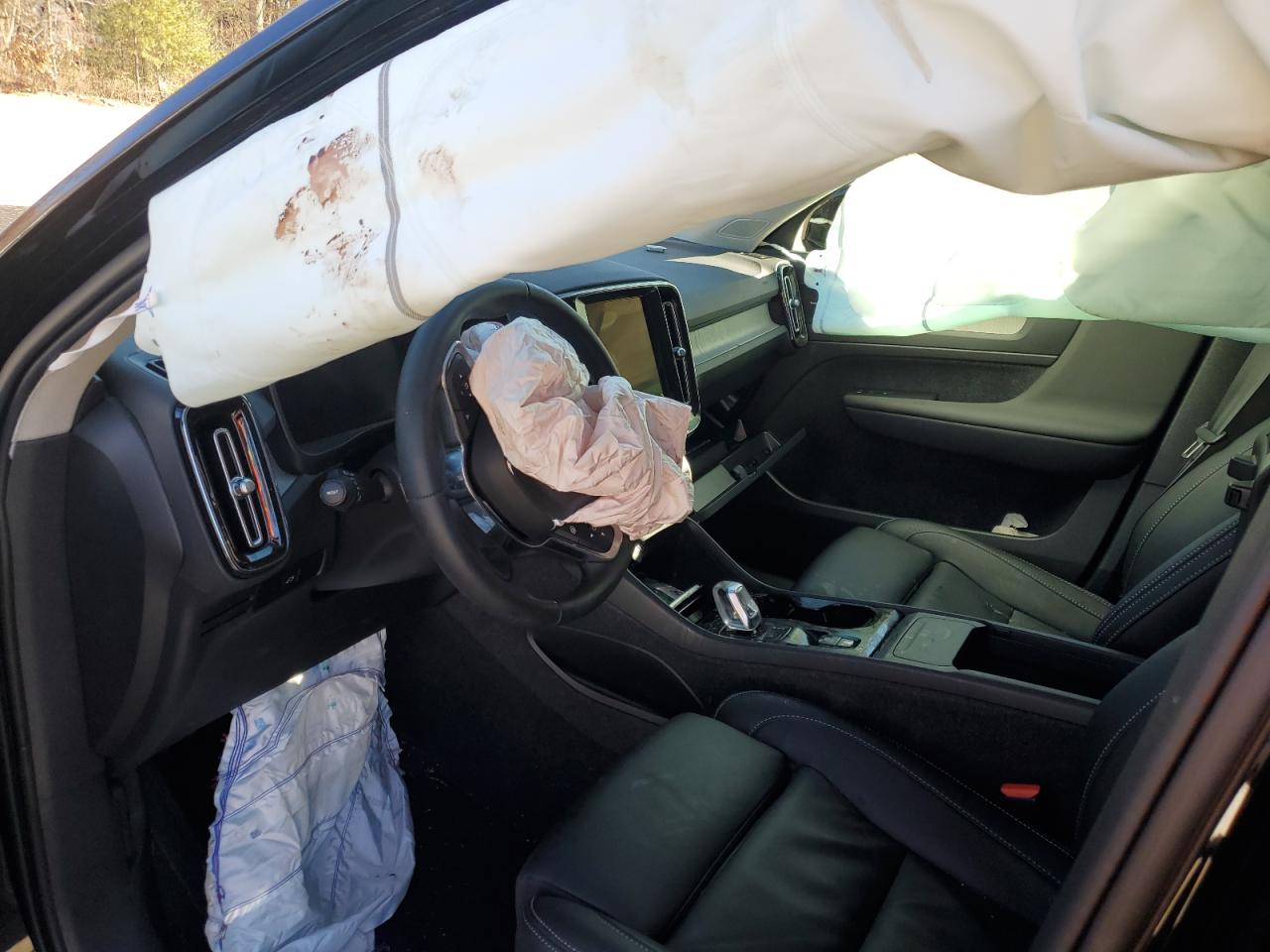 2023 VOLVO XC40 ULTIMATE VIN:YV4L12UA4P2097188