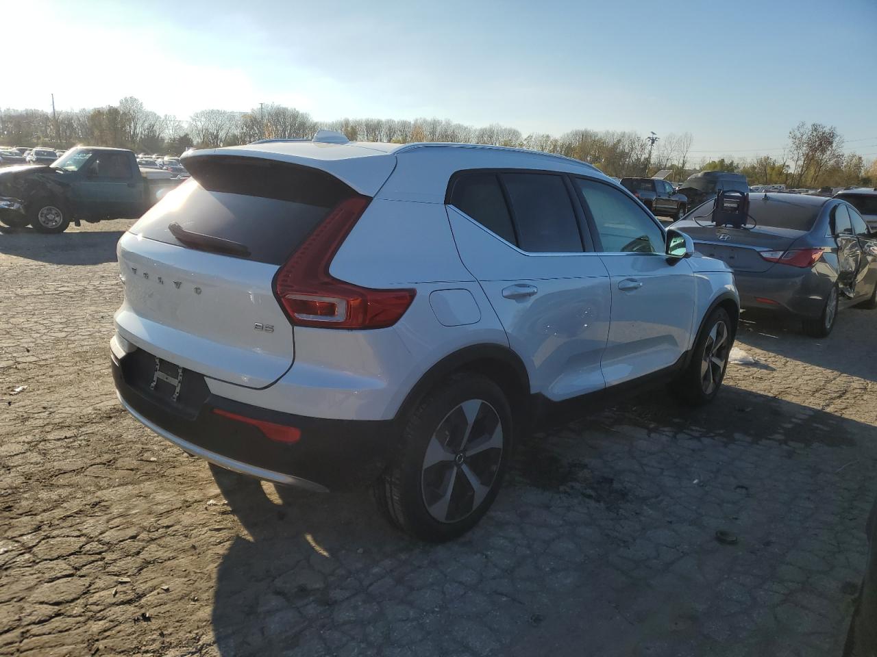 2023 VOLVO XC40 PLUS VIN:YV4L12UN9P2911905