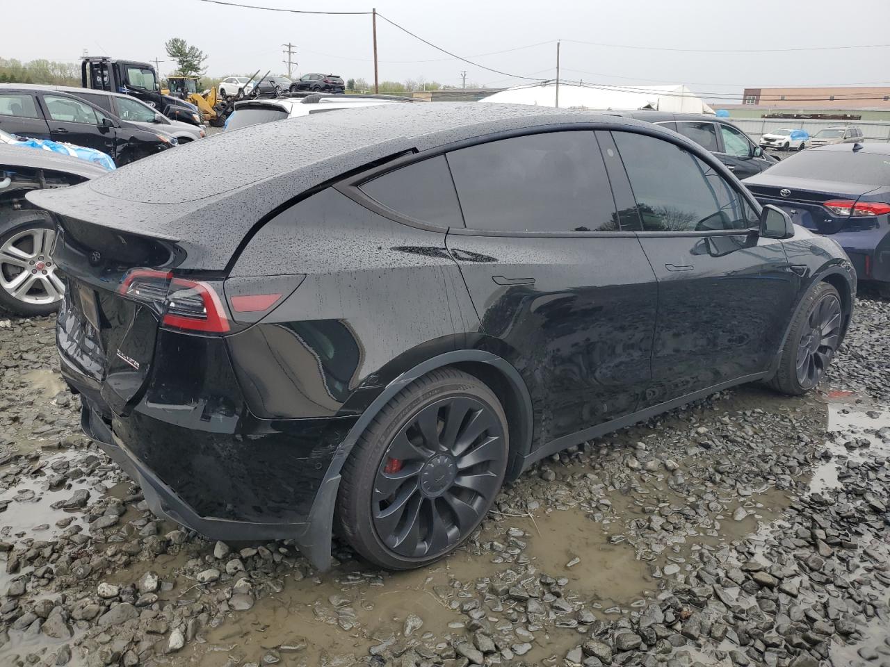 2022 TESLA MODEL Y  VIN:7SAYGDEF2NF374107