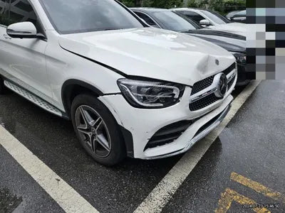 2022 Mercedes-Benz GLC 300 VIN: