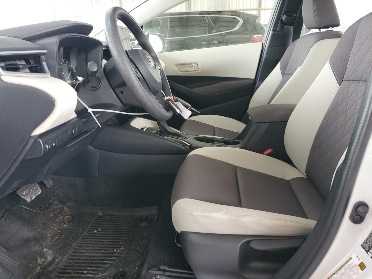 2024 TOYOTA COROLLA LE VIN:JTDBCMFE4R3041317