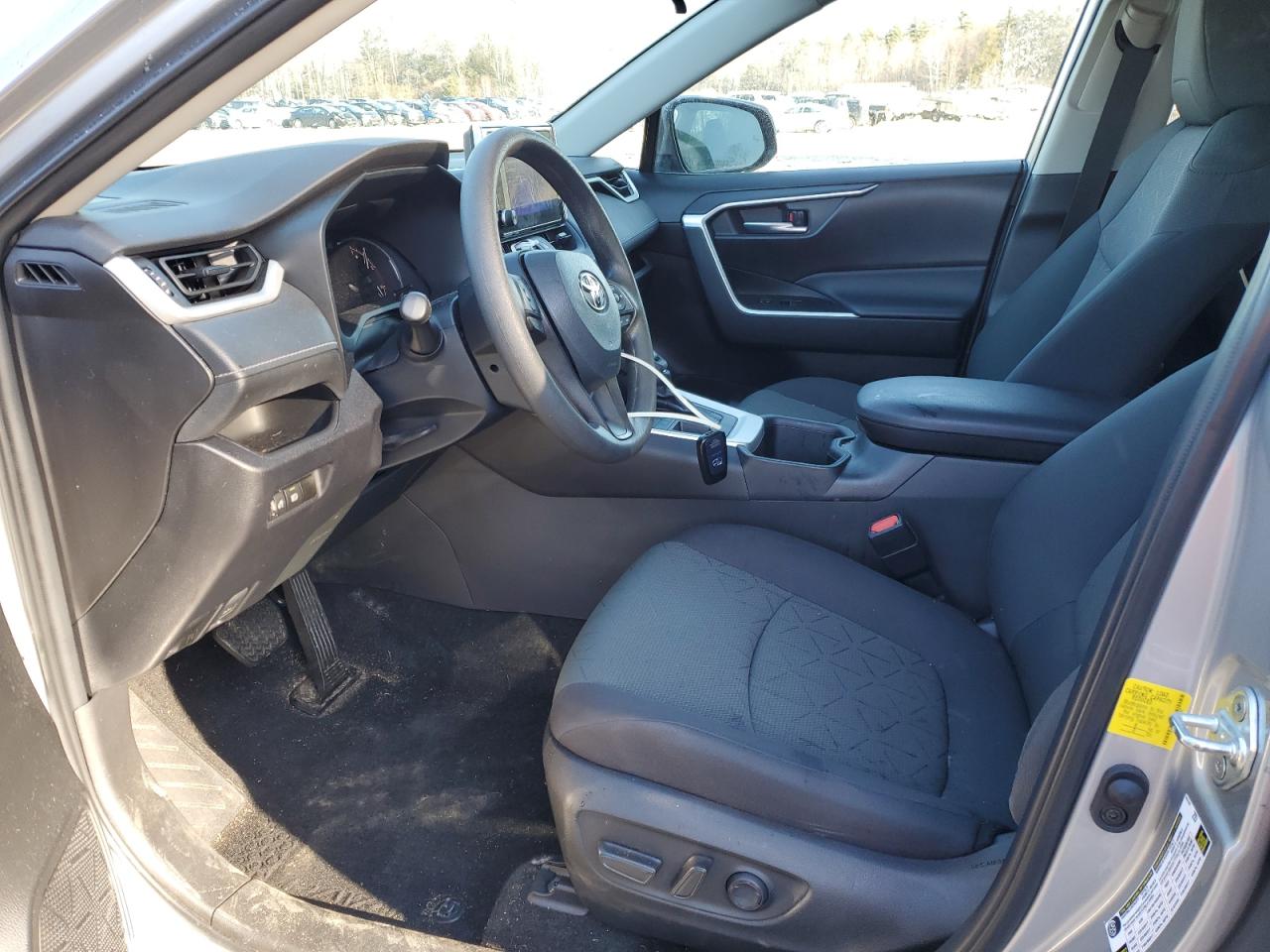 2023 TOYOTA RAV4 XLE VIN:2T3P1RFV1PW340167