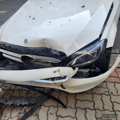 2018 Mercedes-Benz C 200 010KMWDDWF4CB9JF6 VIN:010KMWDDWF4CB9JF6