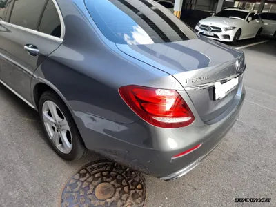 2018 Mercedes-Benz E 220 WDDZF0EB2JA477806 VIN:WDDZF0EB2JA477806