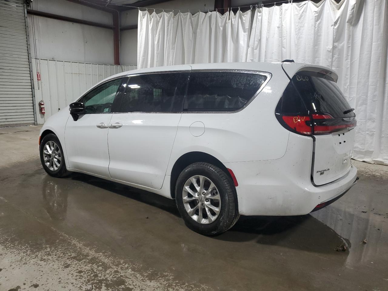 2024 CHRYSLER PACIFICA TOURING L VIN:2C4RC3BG4RR185635