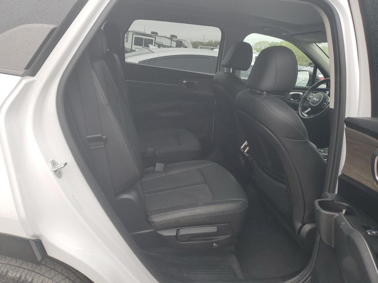 2022 KIA SORENTO EX VIN:5XYRH4LF6NG107823