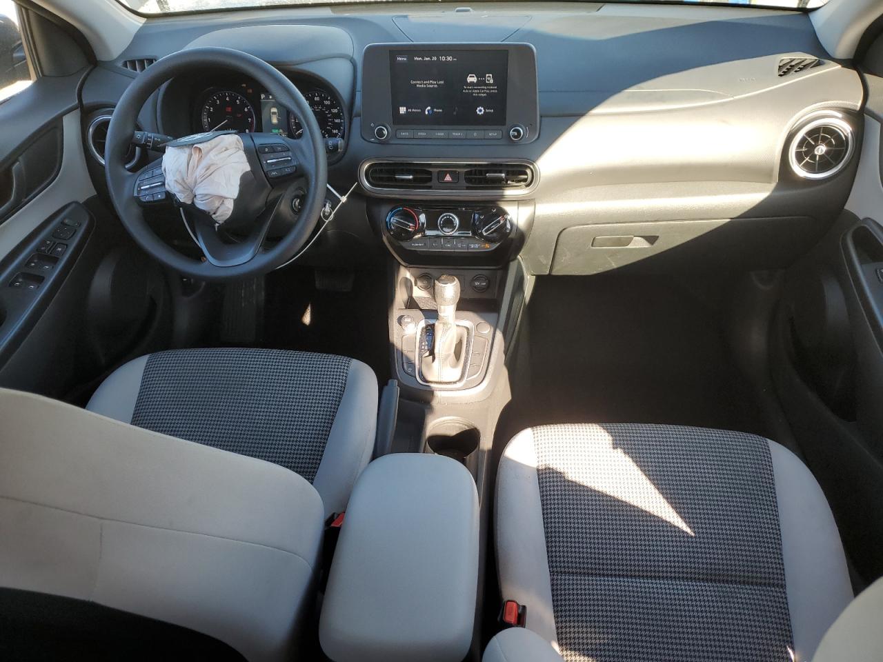 2022 HYUNDAI KONA SEL VIN:KM8K22AB5NU844352