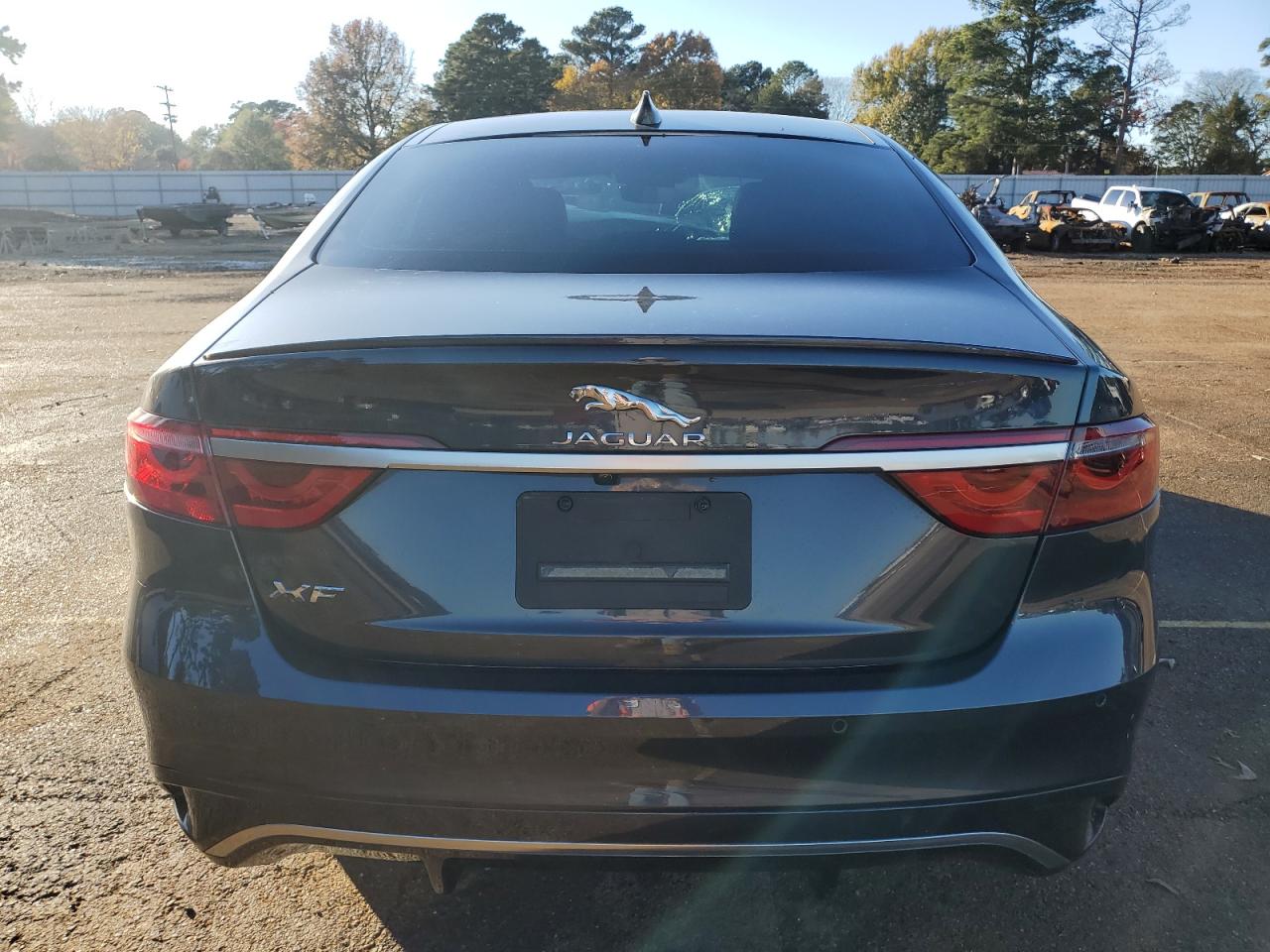 2023 JAGUAR XF R-DYNAMIC SE VIN:SAJBL4GX9PCY92589