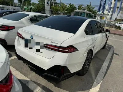 2023 BMW 520 VIN: