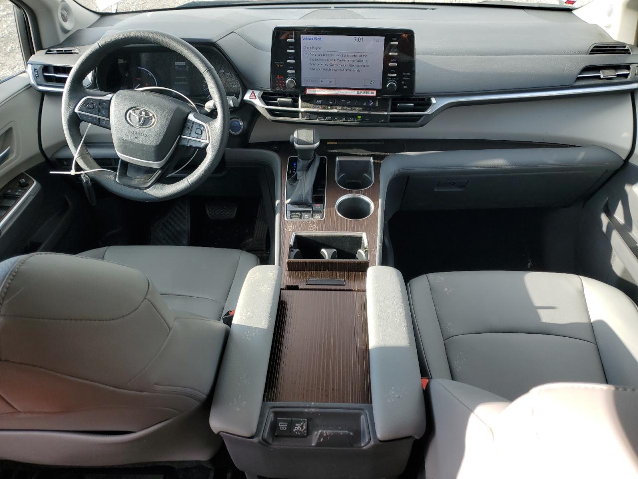 2022 TOYOTA SIENNA XLE VIN:5TDJRKEC2NS134974