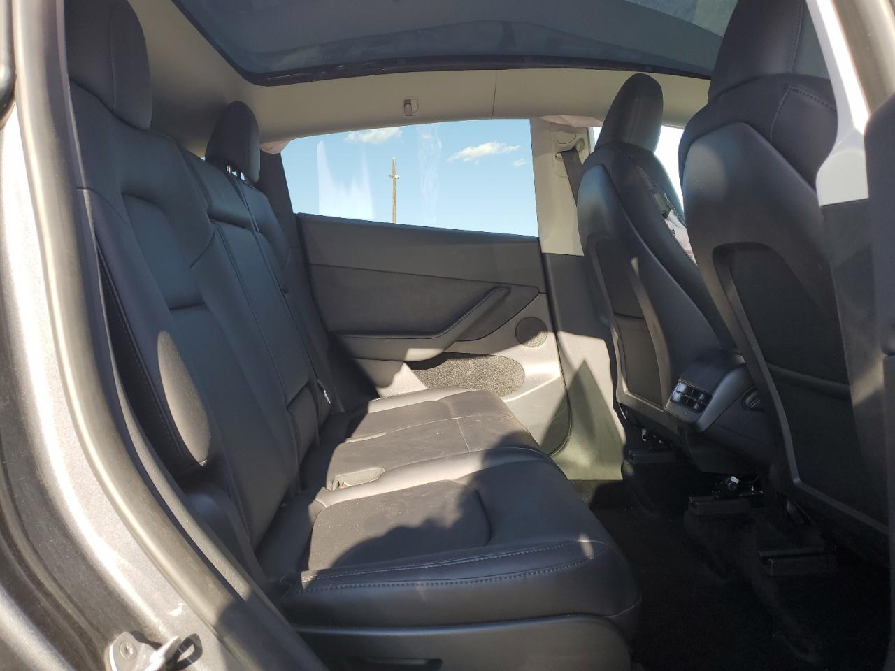 2023 TESLA MODEL Y  VIN:7SAYGAEE2PF927332