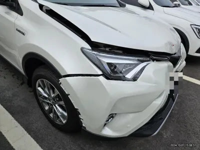 2017 Toyota RAV4 VIN: