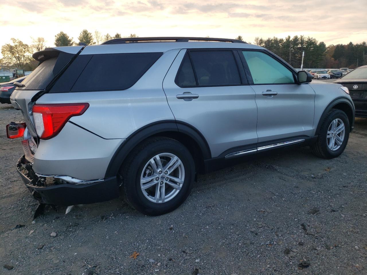 2024 FORD EXPLORER XLT VIN:1FMSK8DH4RGA39188