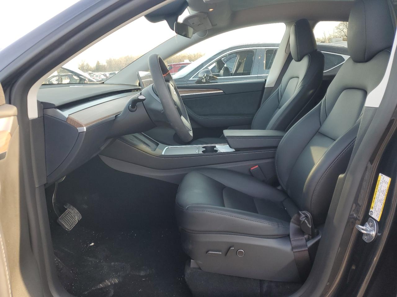 2024 TESLA MODEL Y  VIN:7SAYGDED7RF206693