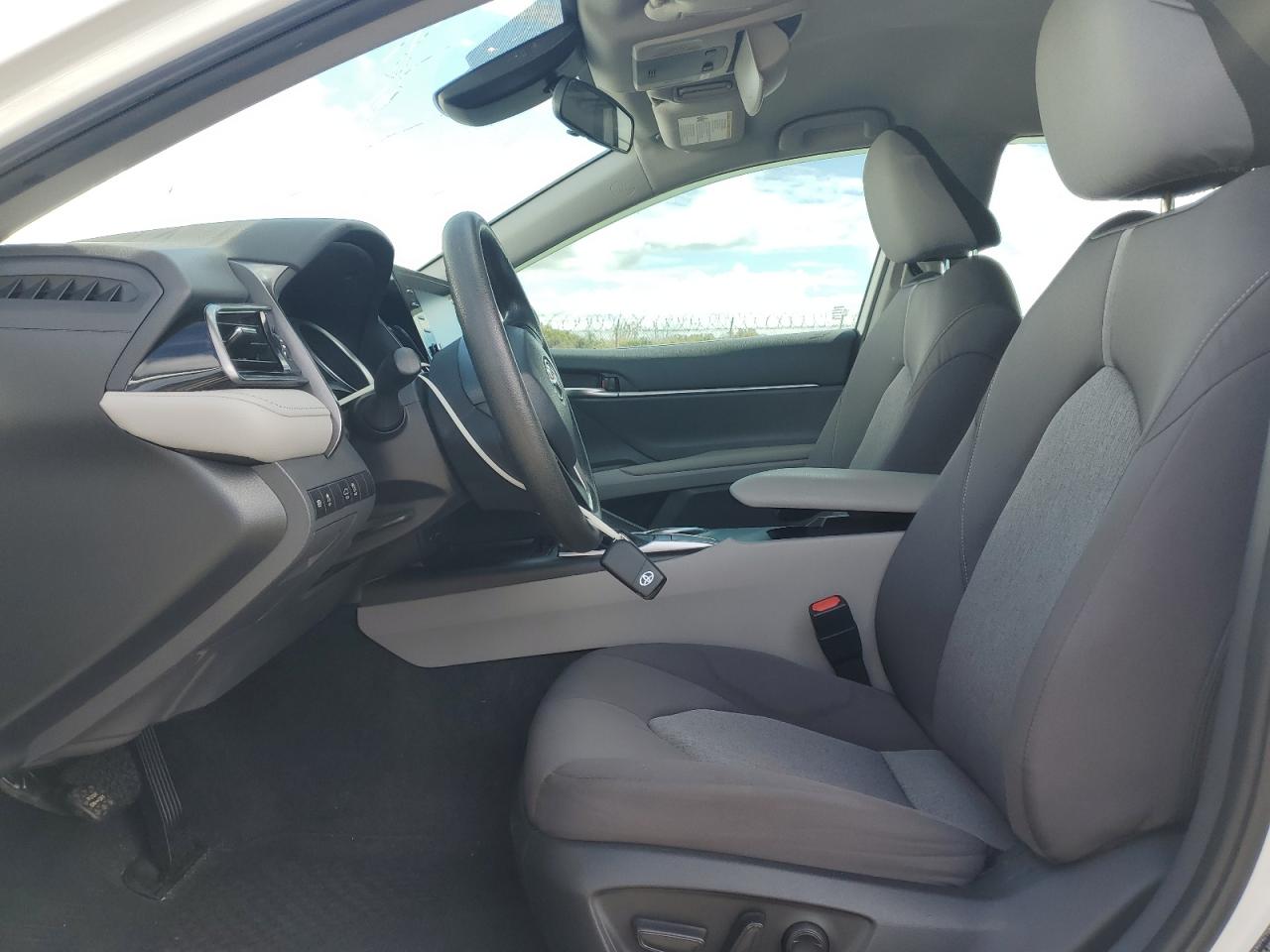 2022 TOYOTA CAMRY LE VIN:4T1C11AK2NU636754