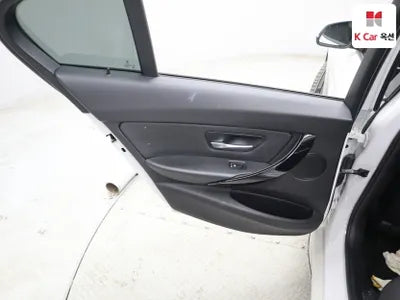 2018 BMW 3 Series WBA8C5101JA074848 VIN:WBA8C5101JA074848