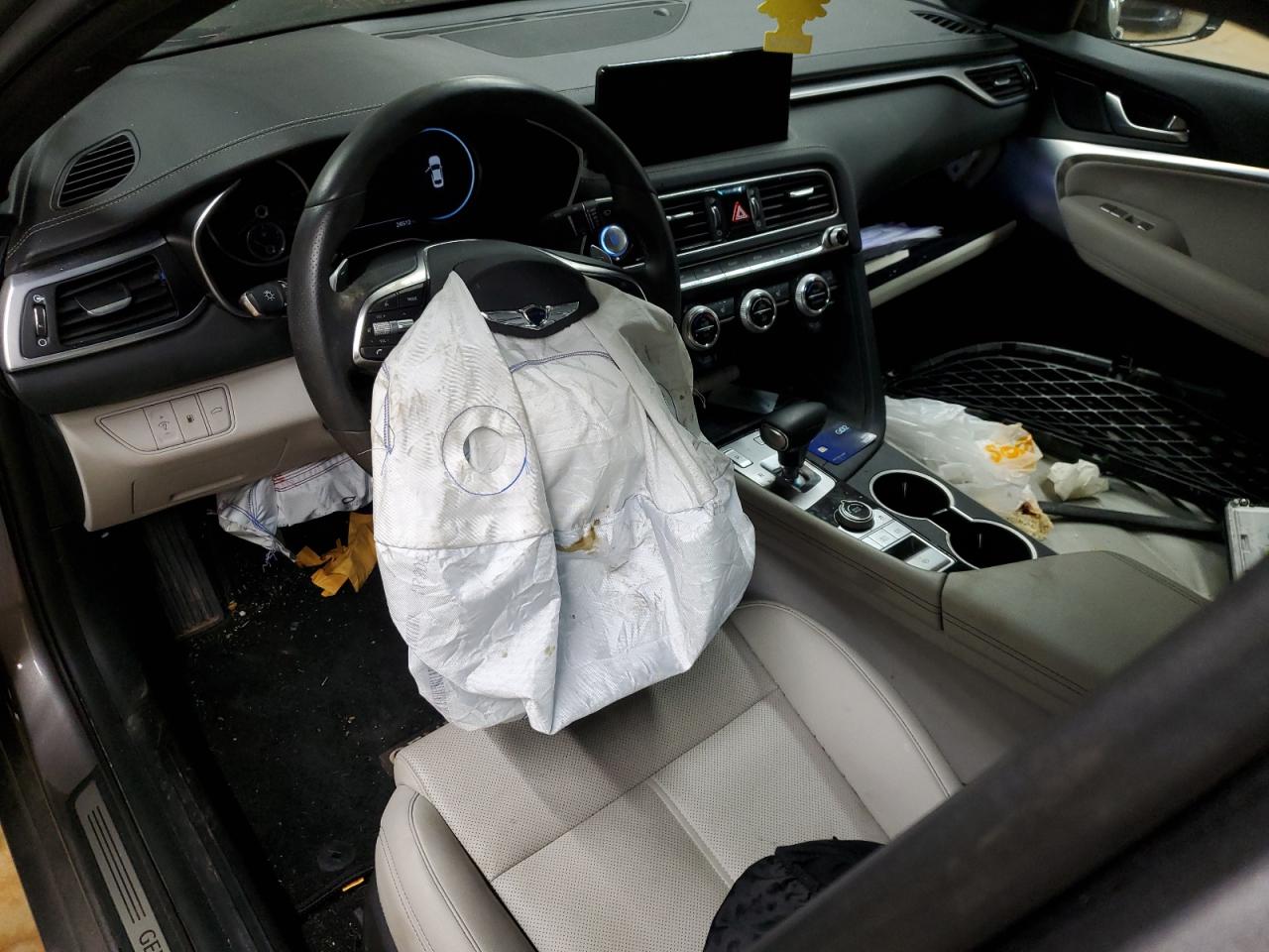 2023 GENESIS G70 BASE VIN:KMTG34TA2PU131582