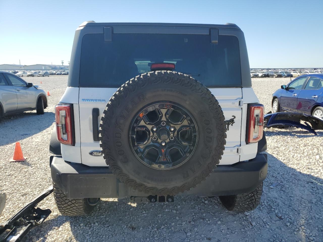 2023 FORD BRONCO BASE VIN:1FMEE5DP5PLB67101