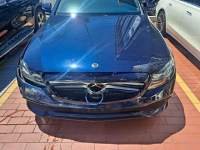 2018 Mercedes-Benz E 300 VIN: