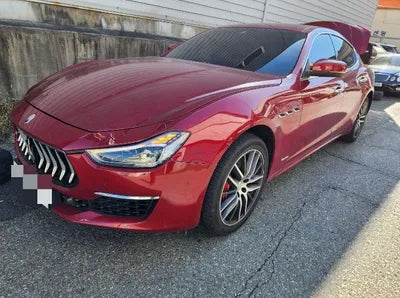 2019 Maserati Ghibli VIN: