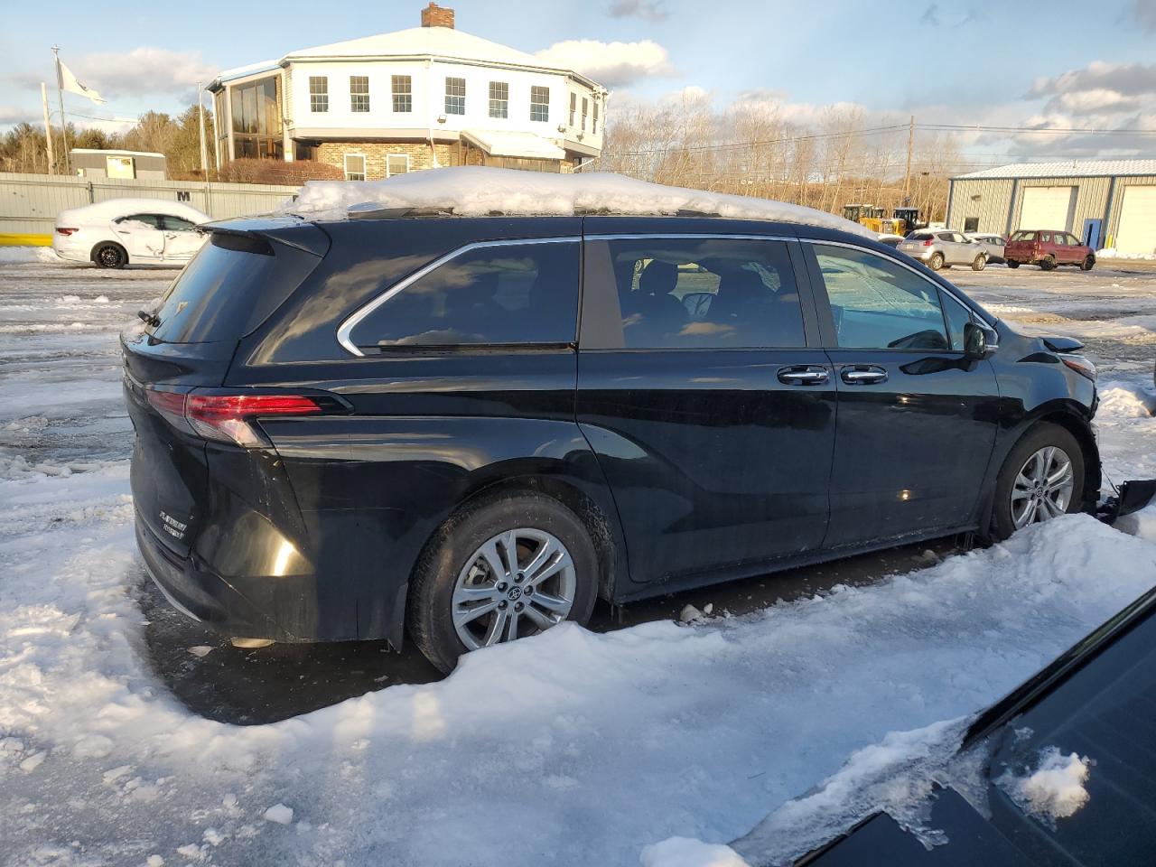 2024 TOYOTA SIENNA LIMITED VIN:5TDESKFC8RS144211