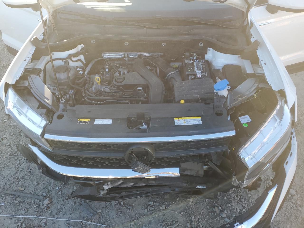 2022 VOLKSWAGEN TAOS SE VIN:3VVRX7B29NM015239