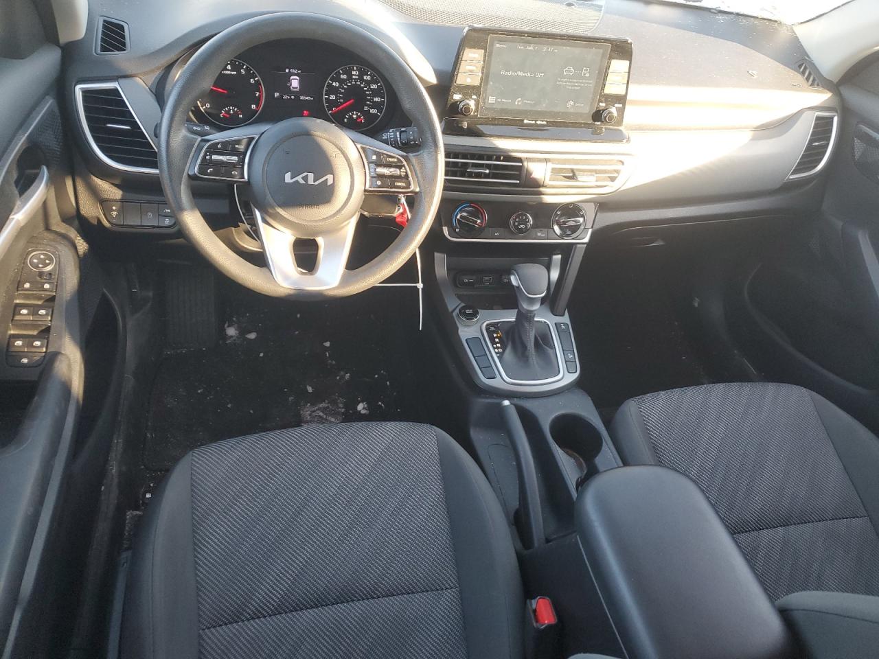 2023 KIA SELTOS LX VIN:KNDEPCAA9P7428936