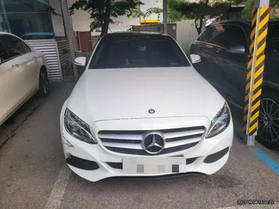 2015 Mercedes-Benz C 200 VIN: