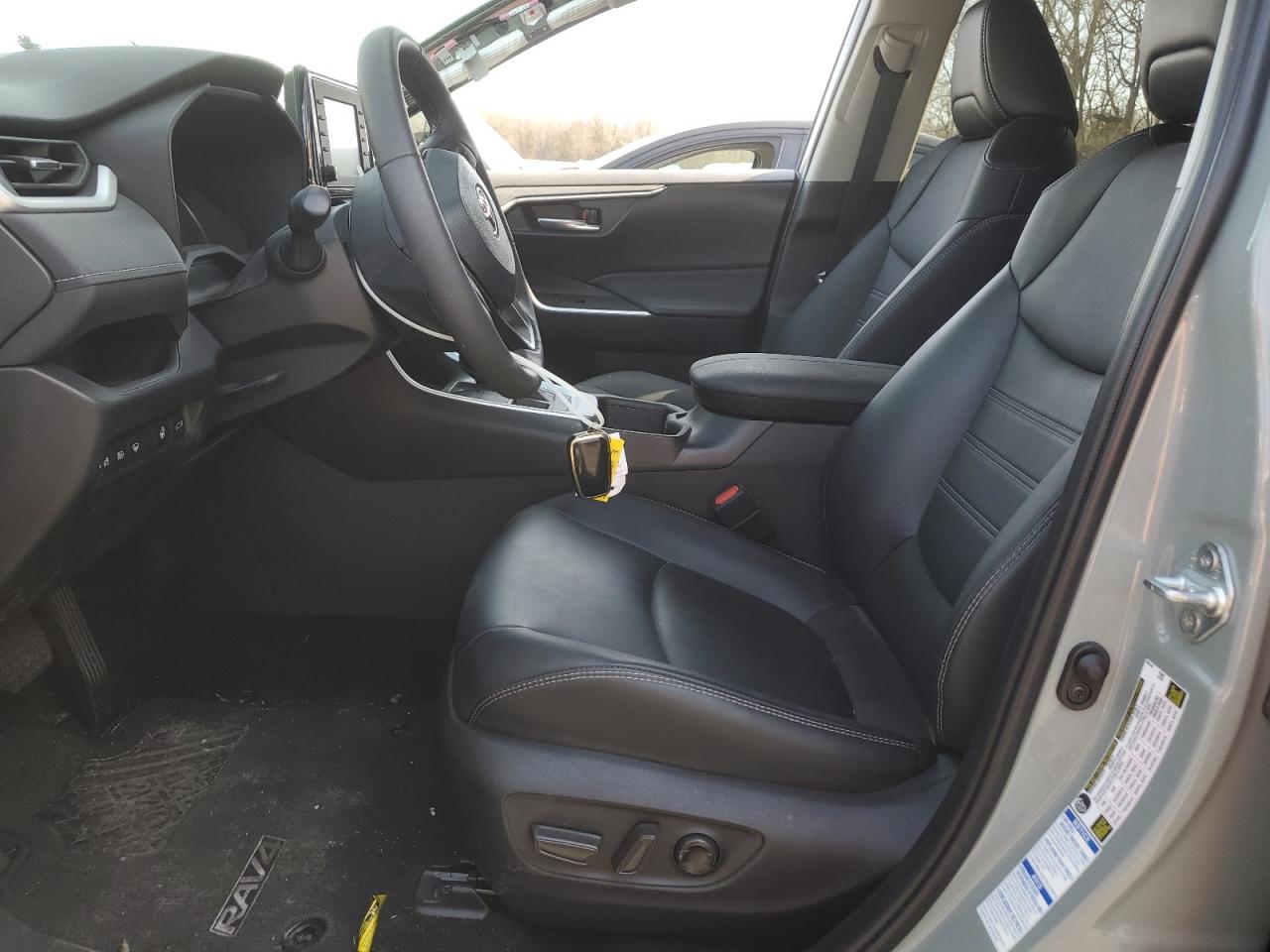 2022 TOYOTA RAV4 XLE PREMIUM VIN:2T3A1RFV7NW326695