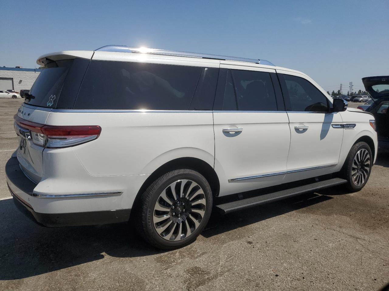 2023 LINCOLN NAVIGATOR L BLACK LABEL VIN:5LMJJ3TG3PEL00651