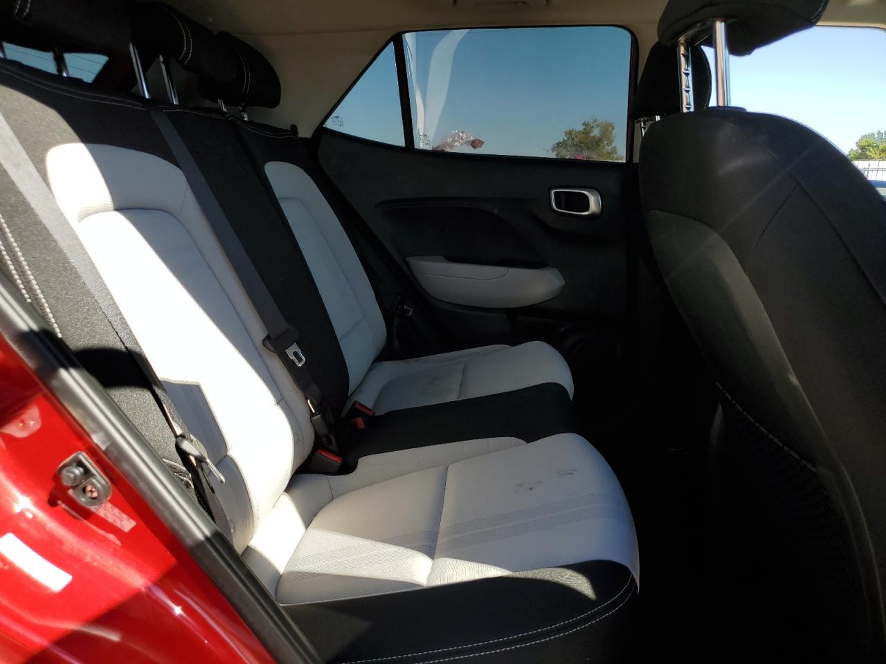 2022 HYUNDAI VENUE SEL VIN:KMHRC8A33NU190085