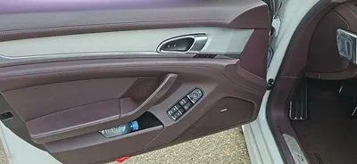 2014 Porsche Panamera VIN: