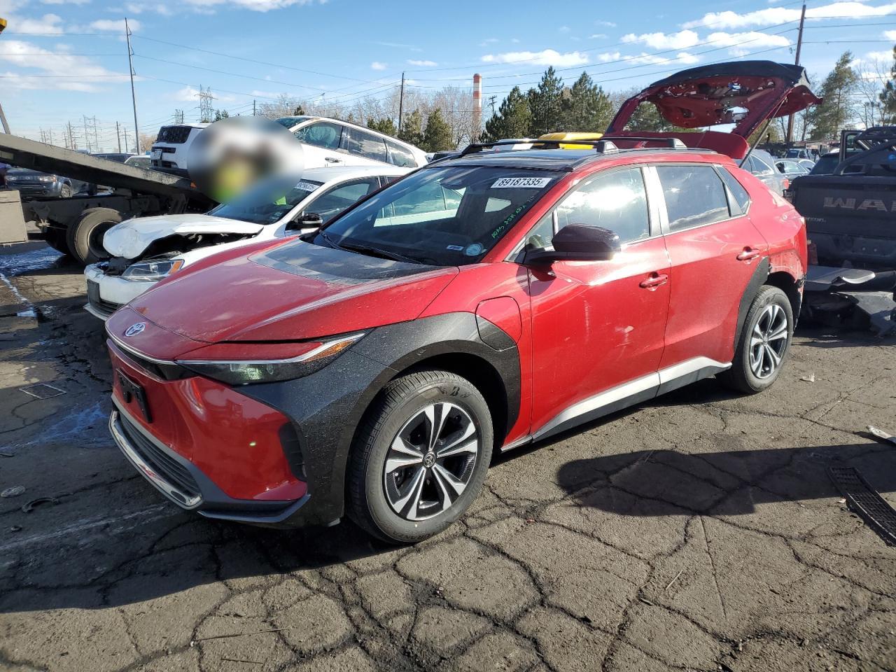 2023 TOYOTA BZ4X XLE VIN:JTMABACAXPA045010