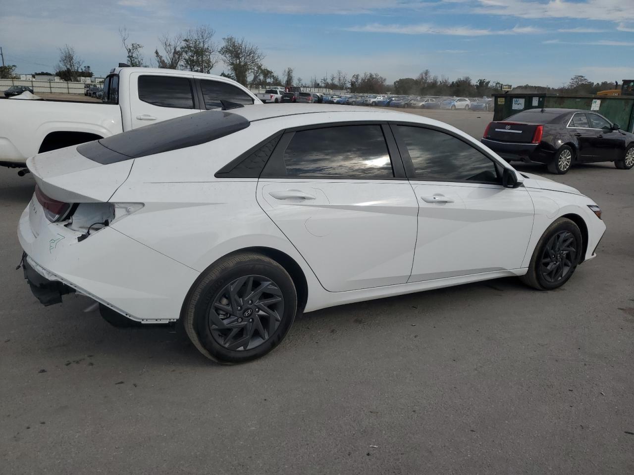 2024 HYUNDAI ELANTRA SEL VIN:KMHLM4DGXRU685903