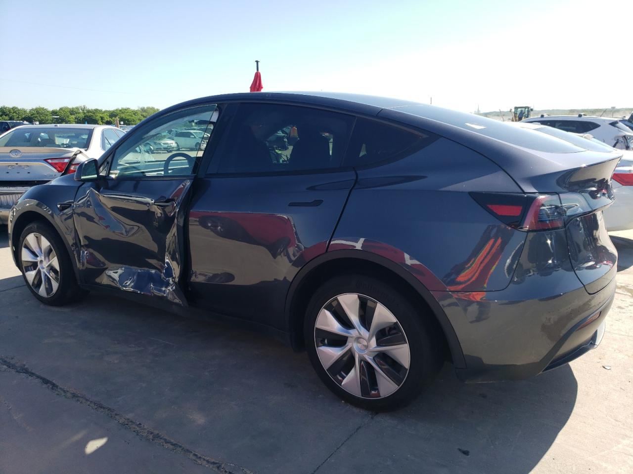 2023 TESLA MODEL Y  VIN:7SAYGAEE7PF768825