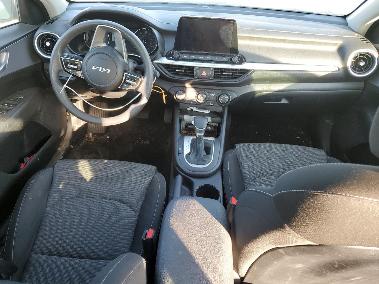 2024 KIA FORTE LX VIN:3KPF24ADXRE802153