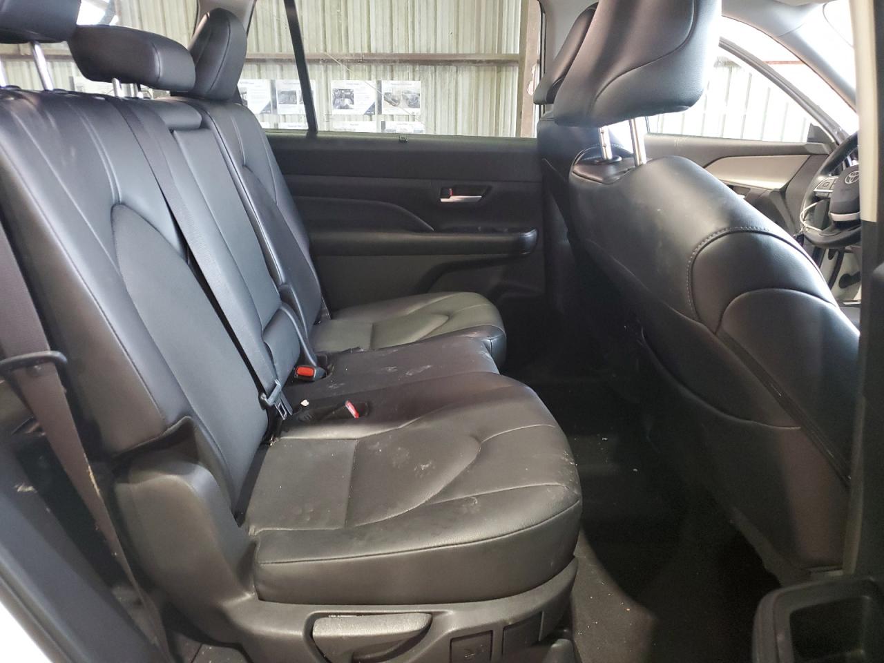 2024 TOYOTA GRAND HIGHLANDER XLE VIN:5TDAAAA5XRS005248