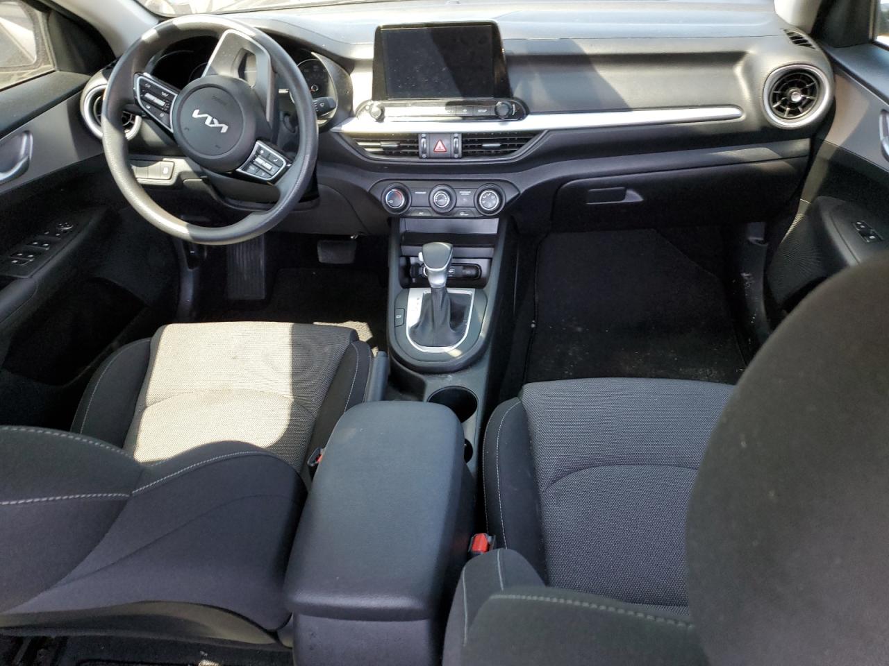 2024 KIA FORTE LX VIN:3KPF24AD8RE697712