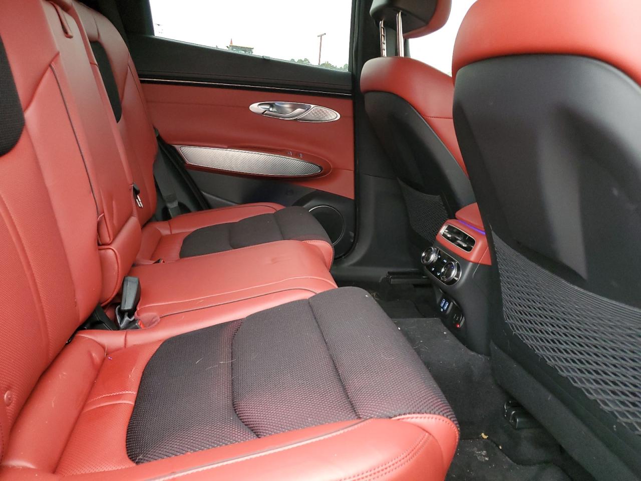 2023 GENESIS GV70 BASE VIN:KMUMADTB4PU121097