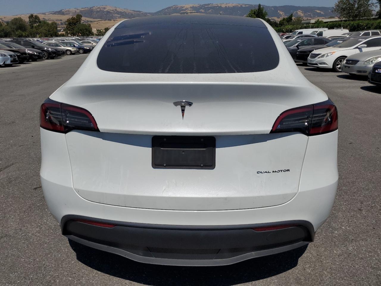 2023 TESLA MODEL Y  VIN:7SAYGDEEXPF743435