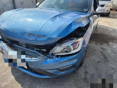 2016 Volvo V60 YV1FWA4BDG1303327 VIN:YV1FWA4BDG1303327