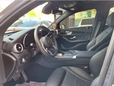 2020 Mercedes-Benz GLC 300 VIN: