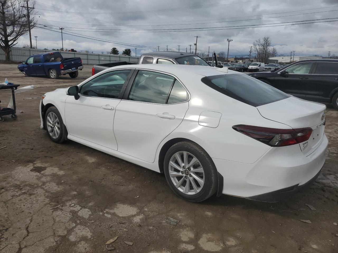 2022 TOYOTA CAMRY LE VIN:4T1C11AK8NU618324