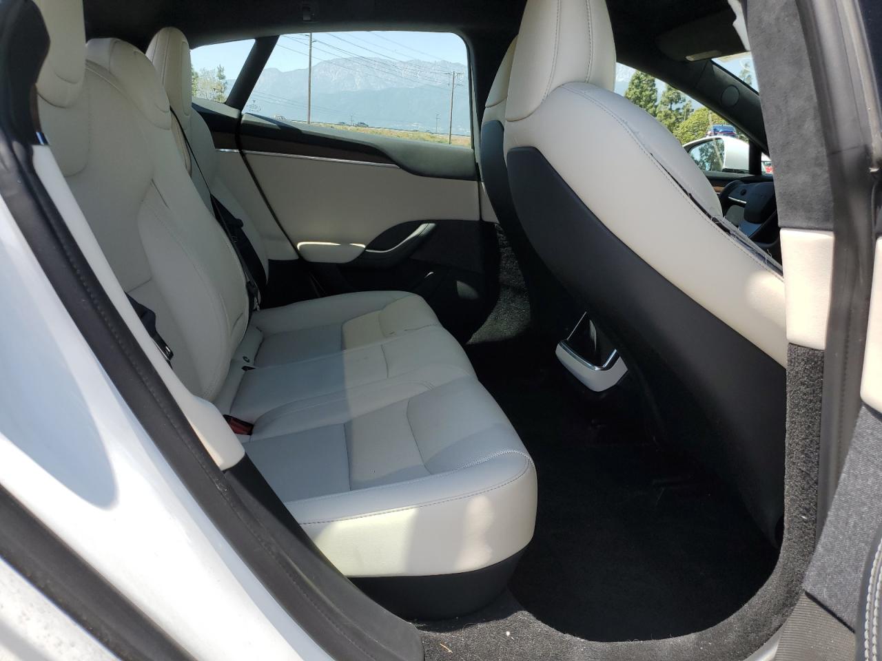 2022 TESLA MODEL S  VIN:5YJSA1E52NF461998