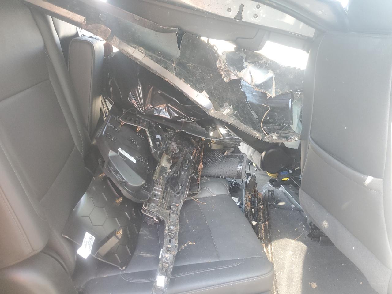 2022 CHEVROLET SUBURBAN K1500 LT VIN:1GNSKCKD9NR339175