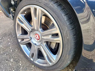 2017 Bentley Flying Spur V8 VIN: