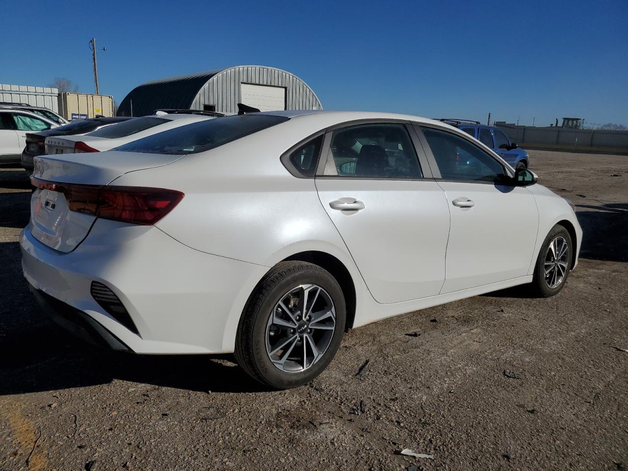 2023 KIA FORTE LX VIN:3KPF24AD2PE669515