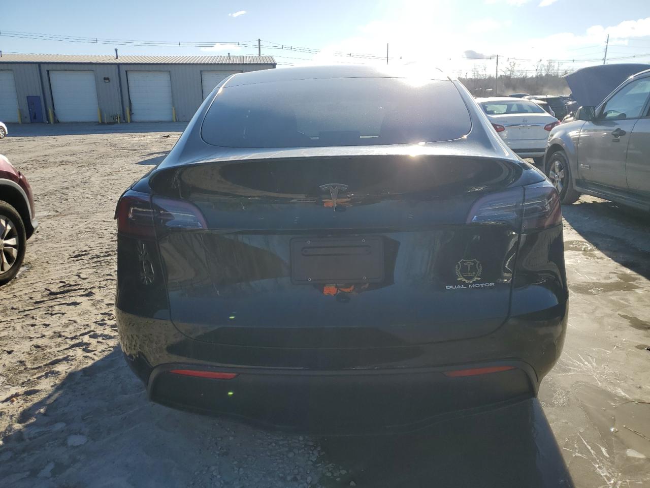 2024 TESLA MODEL Y  VIN:7SAYGAEE2RF981250