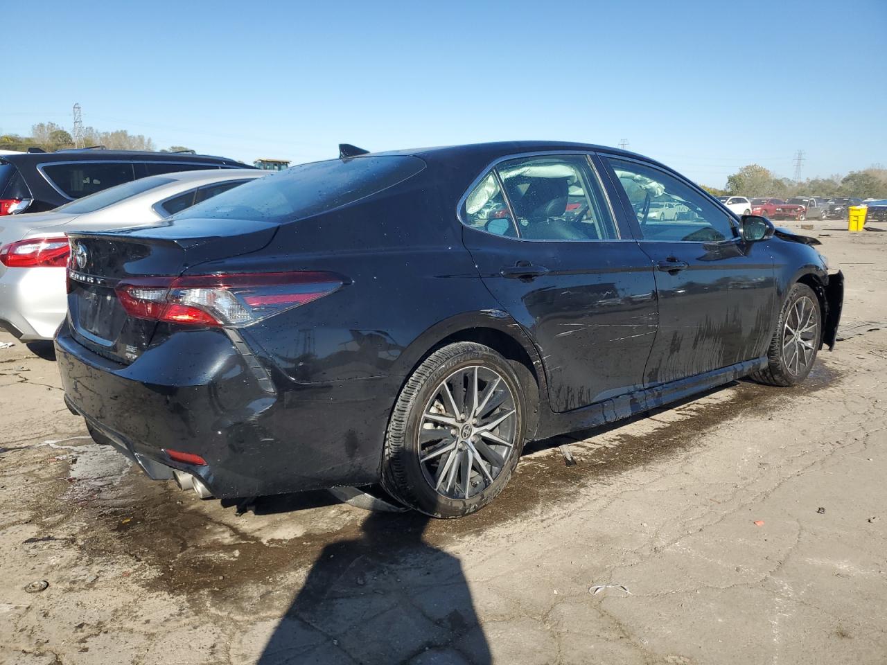 2022 TOYOTA CAMRY SE VIN:4T1T11BK2NU061408